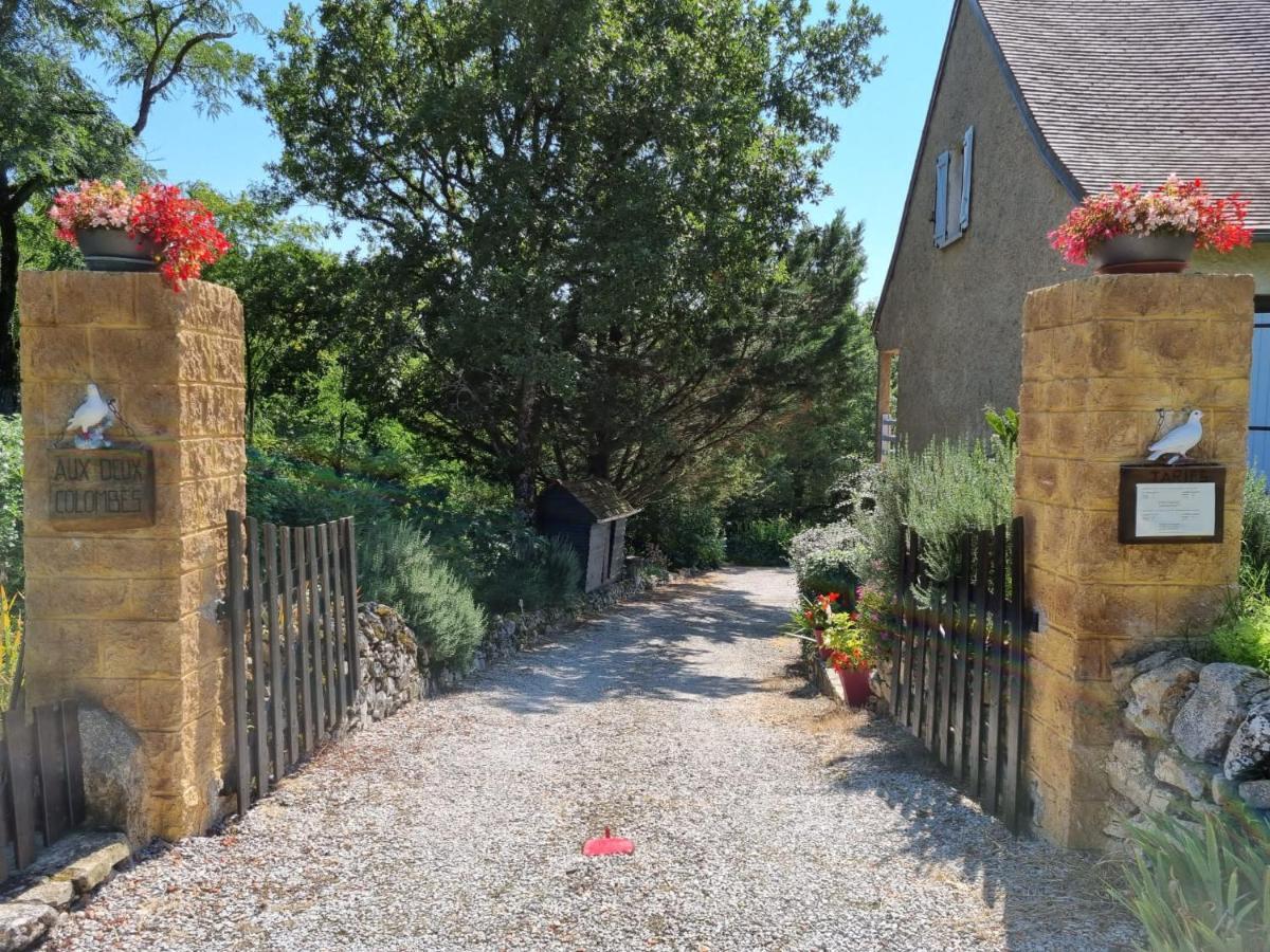 Aux Deux Colombes Bed and Breakfast Padirac Buitenkant foto